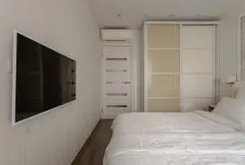 2 bd 1 ba 807 sqft- Condo for sale