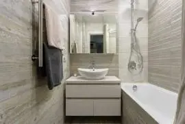 2 bd 1 ba 807 sqft- Condo for sale