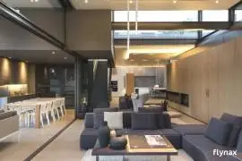 Luxury Hollywood Residence