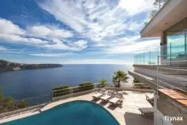 Luxury 14th floor  Apartment