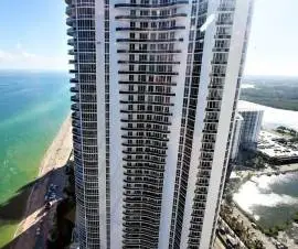  	BREATHTAKING 180 DEGREE DIRECT OCEAN