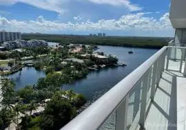  	Stunning BRIGHT and open concept corner unit at Parque Towers in Sunny