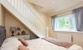 4 bed semi-detached house for sale