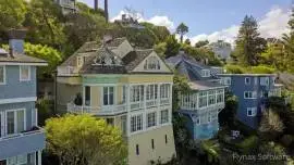  	Beautiful Queen Anne Victorian built 1896 