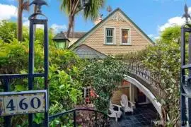  	Beautiful Queen Anne Victorian built 1896 