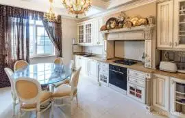 Direct sale of an exclusive mansion located on the territory of Peterhof