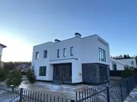 4 bds 4 ba 2583 sqft- House for sale