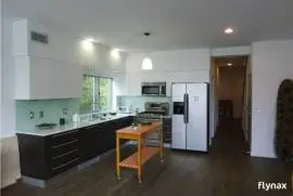 105 Wellington Garden City