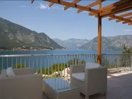 2 room apartment 108 m² in Kotor, Montenegro