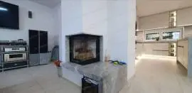 Eladó újszerű állapotú ház - Győr