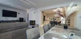 Eladó újszerű állapotú ház - Győr