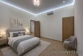 Elegant, Modern Period Residence for Sale in the Heart of Budapest, District II. An Ideal Choice for a Company Headquarters, Offices, Medical Facility or Private Clinic