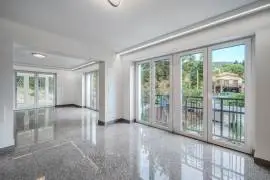 Premium three‑storey family home for sale in the green residential area of Budaörs, fully renovated