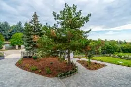 Premium three‑storey family home for sale in the green residential area of Budaörs, fully renovated
